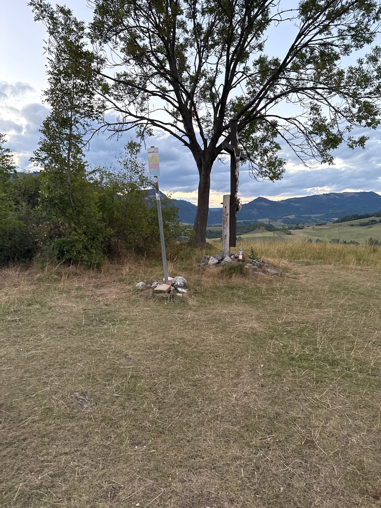 Hrádok — fotografia 1 z 2