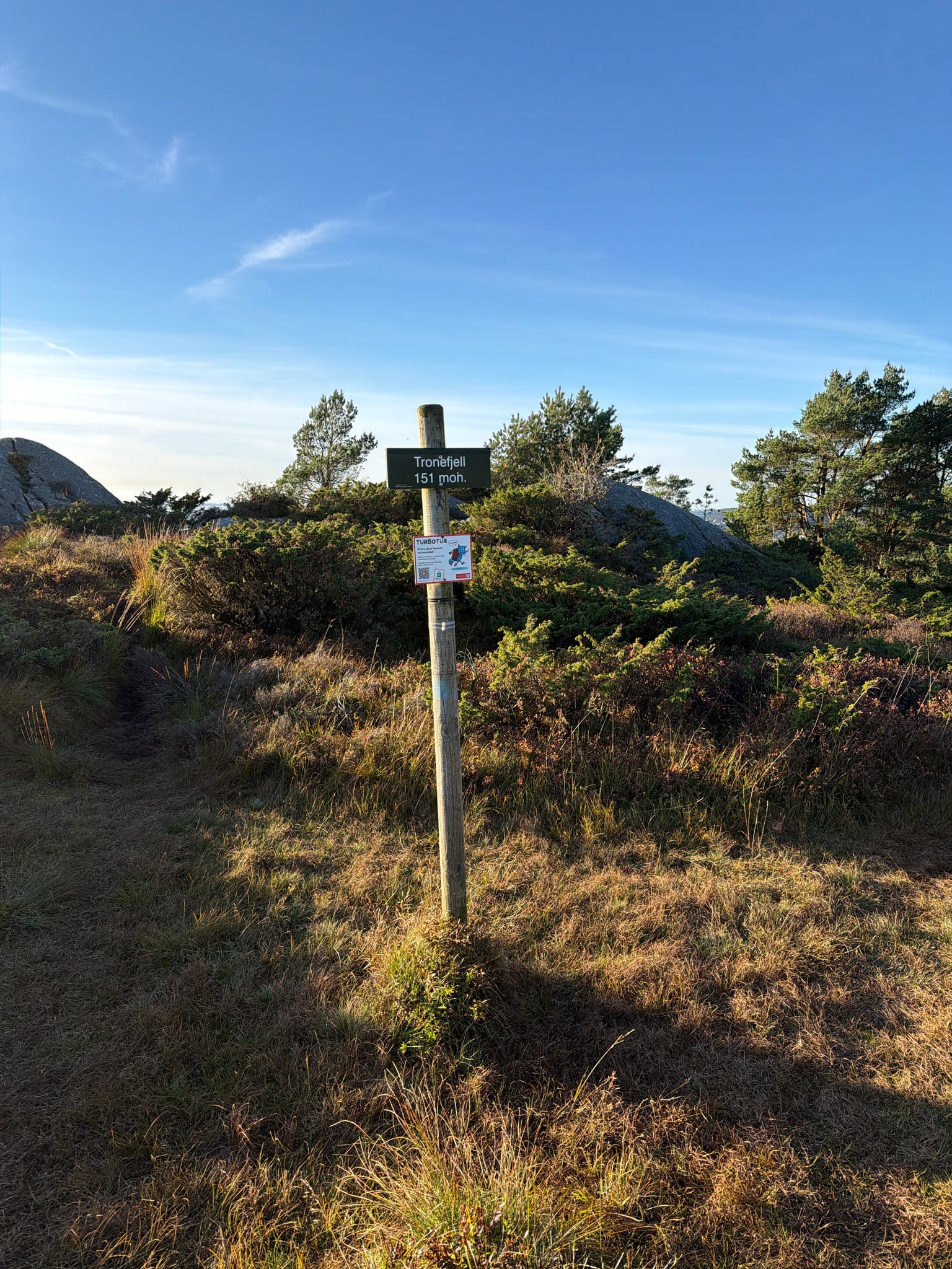 Tronefjellet — foto 1 av 1